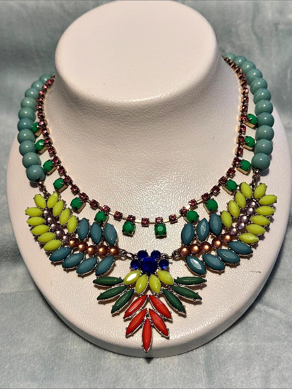 Multicolor Statement Necklace Like New